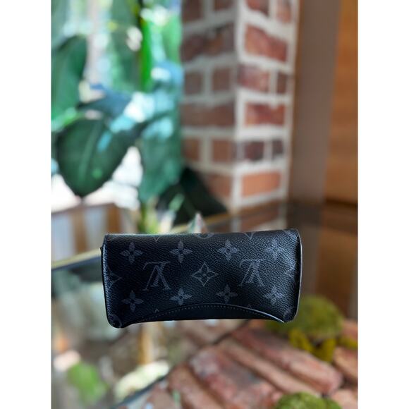 LOUIS VUITTON Monogram Eclipse Woody Glasses Case - Picture 2 of 9